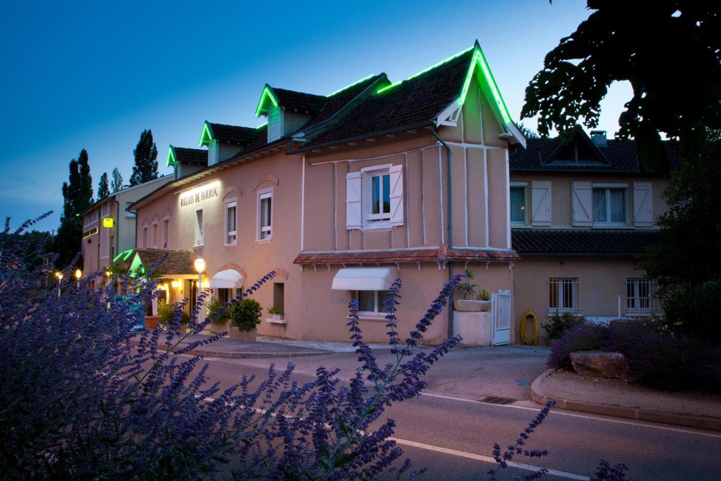 Logis Le Relais De Farrou - Hotel - Restaurant - Spa Вільфранш-де-Руерг Екстер'єр фото